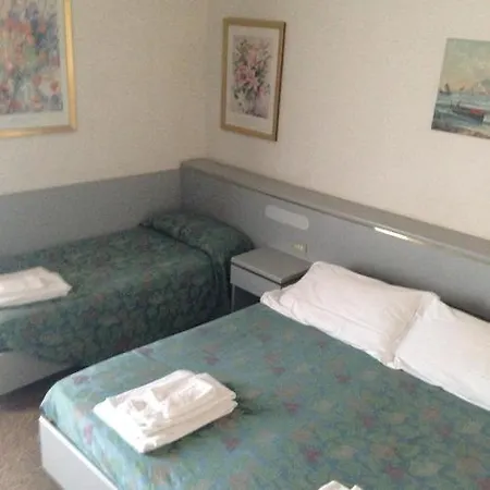 Hotel Doria *