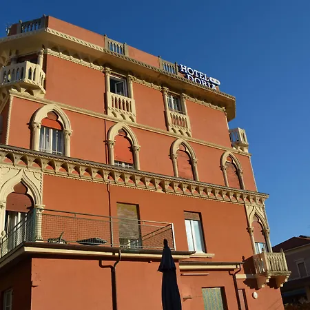Hotel Doria *